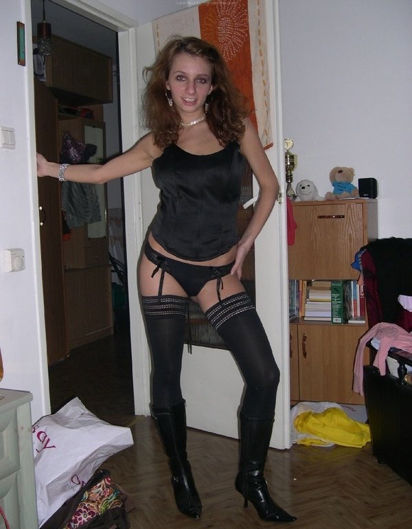 Женщина, ищу мужчину, люблю куни до оргазма, Женщина, ищу мужчину, люблю куни до оргазма,