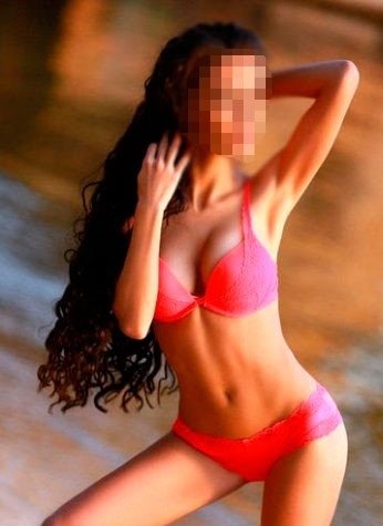 Знойная и сексуальная молодая девушка станет настоящей находкой для изысканного мужчины! Знойная и сексуальная молодая девушка станет настоящей находкой для изысканного мужчины!